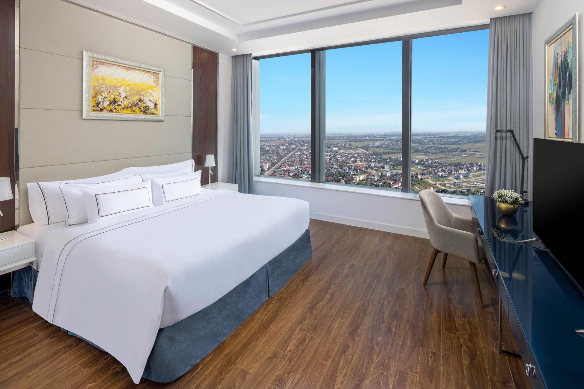 Melia Vinpearl Ha Tinh Hotel Стая снимка